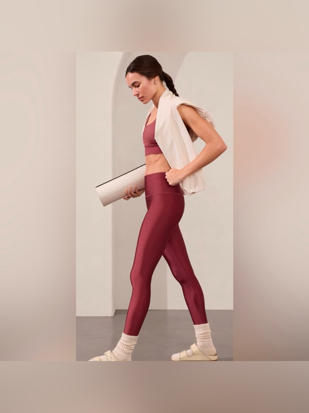 New NWOT Women’s Athleta Elation Shine Leggings in Red Rock (Small)
